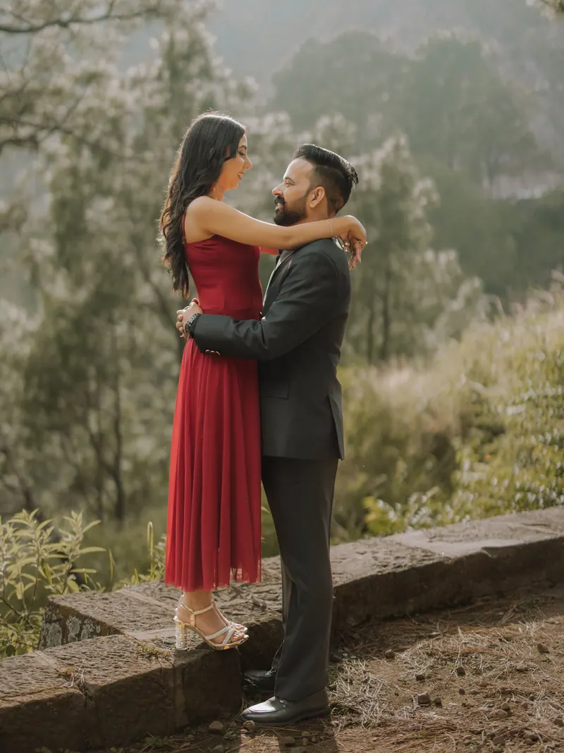 Forest red, photographed by Drishti Weddings